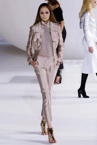 Look 35